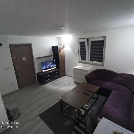 טוזלה Apartmani Kula מראה חיצוני תמונה